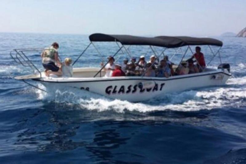 Glass-boat01
